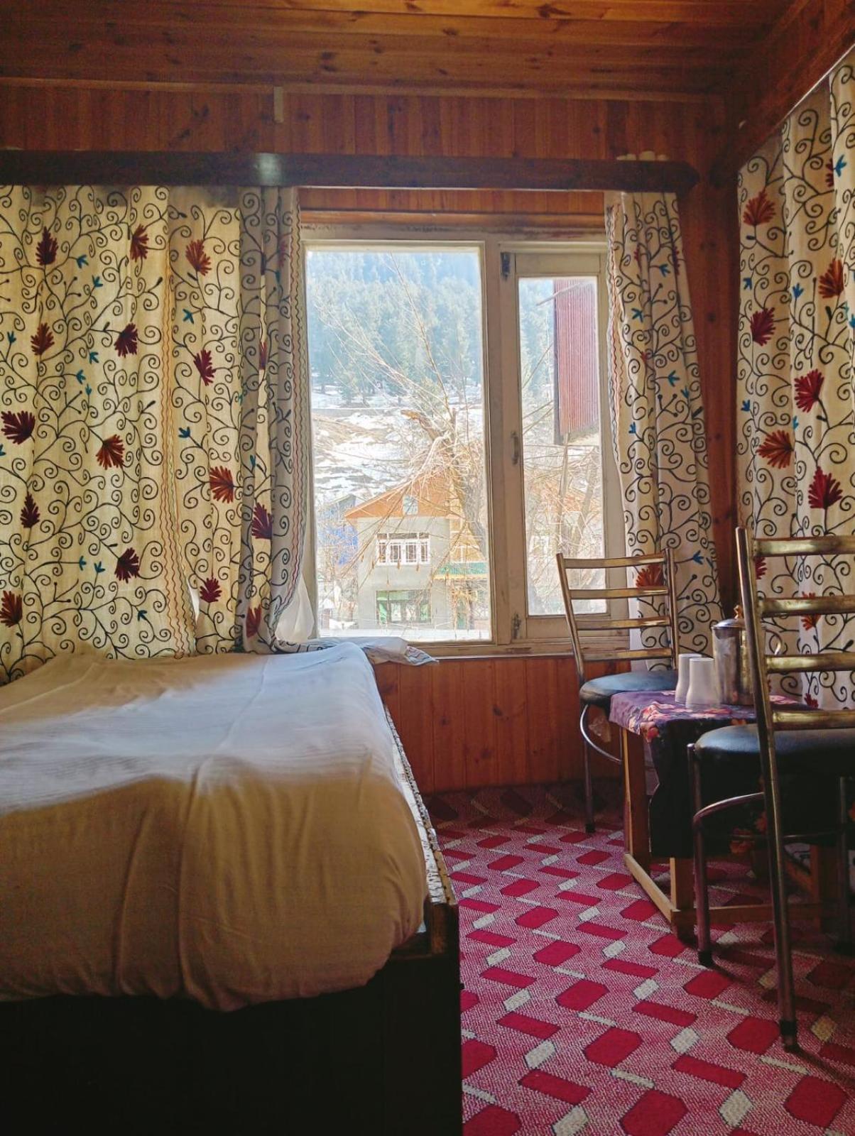 New Prince Cottage & Saibha Palace Pahalgām Екстериор снимка